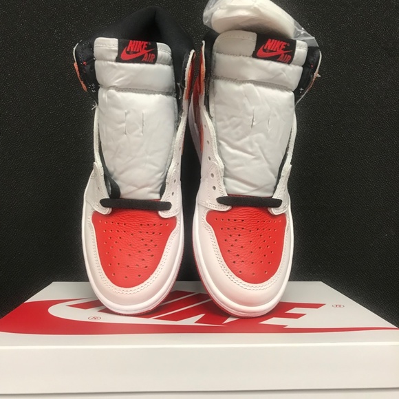 New Air Jordan 1 Retro High OG 555088 161 Size 6.5 main image 6